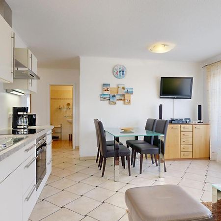 Strandnahe Fewo Mit 2 Schlafzimmern Und Balkon, Koenigin Augusta, Остзебад Бинц Экстерьер фото