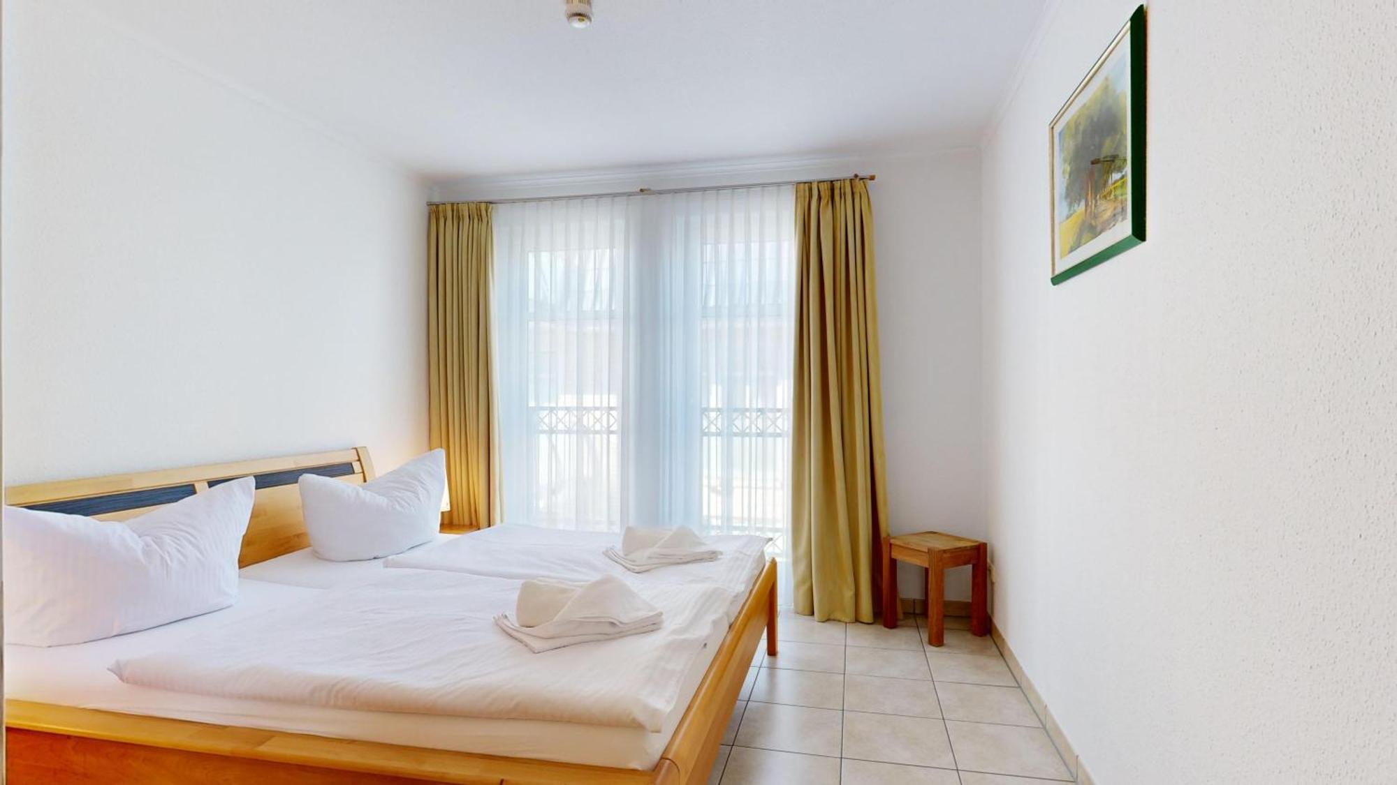 Strandnahe Fewo Mit 2 Schlafzimmern Und Balkon, Koenigin Augusta, Остзебад Бинц Экстерьер фото